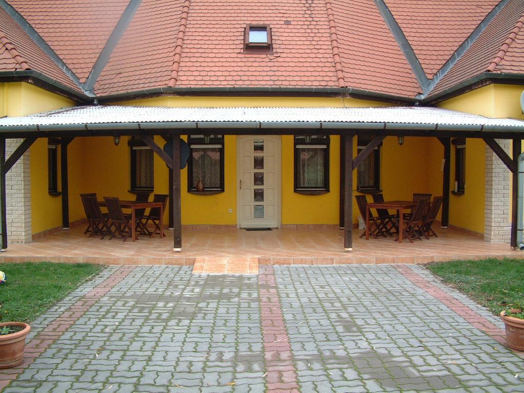 Kisecset-vendégház Extérieur photo